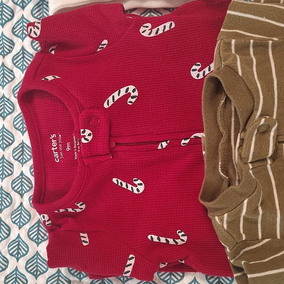 3 Set Bundle Sleepers Size 9 Months Carter's Holidays Theme - Picture 2 of 5
